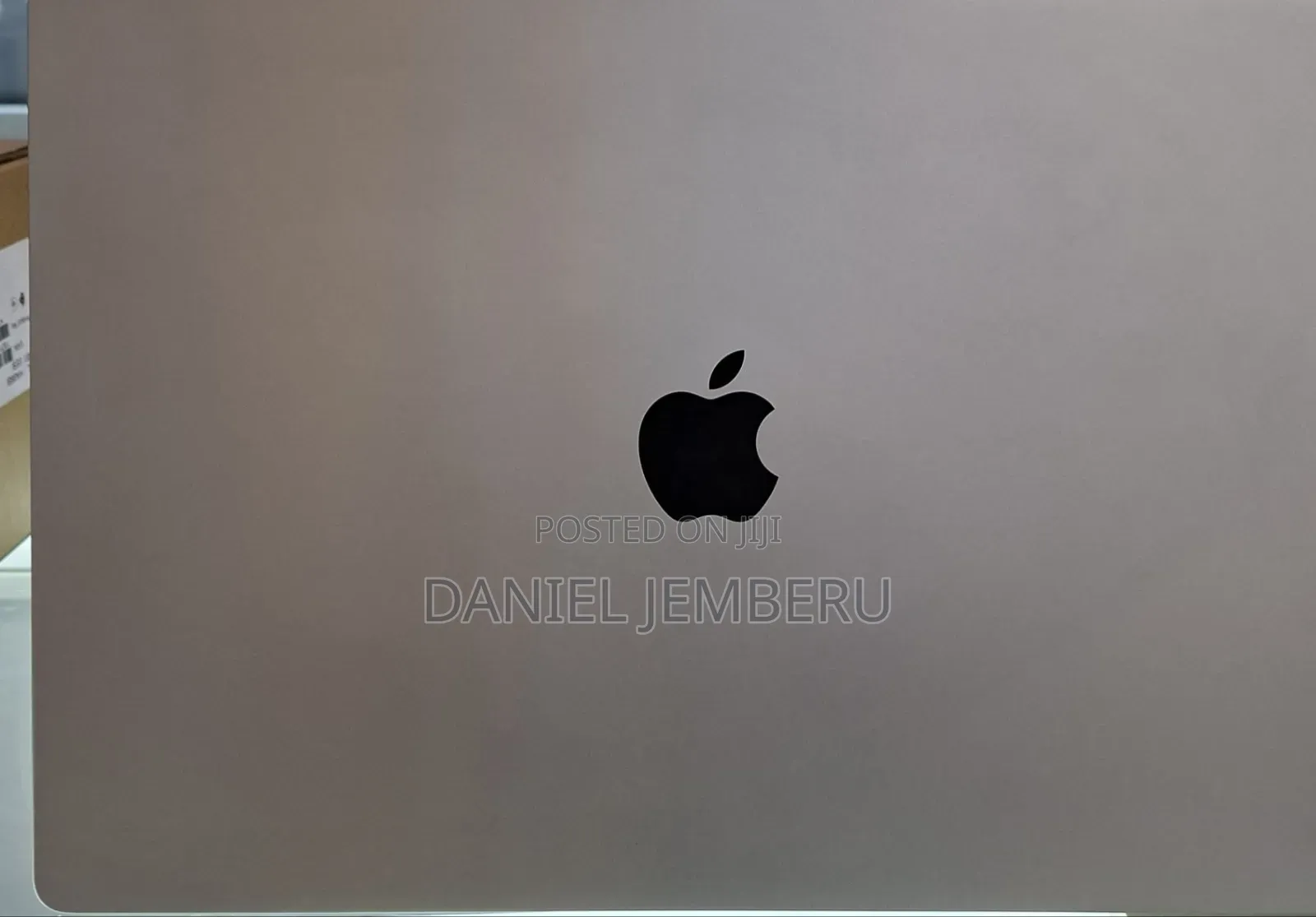 New Laptop Apple MacBook Pro M1 16GB Apple M1 Pro SSD 1T