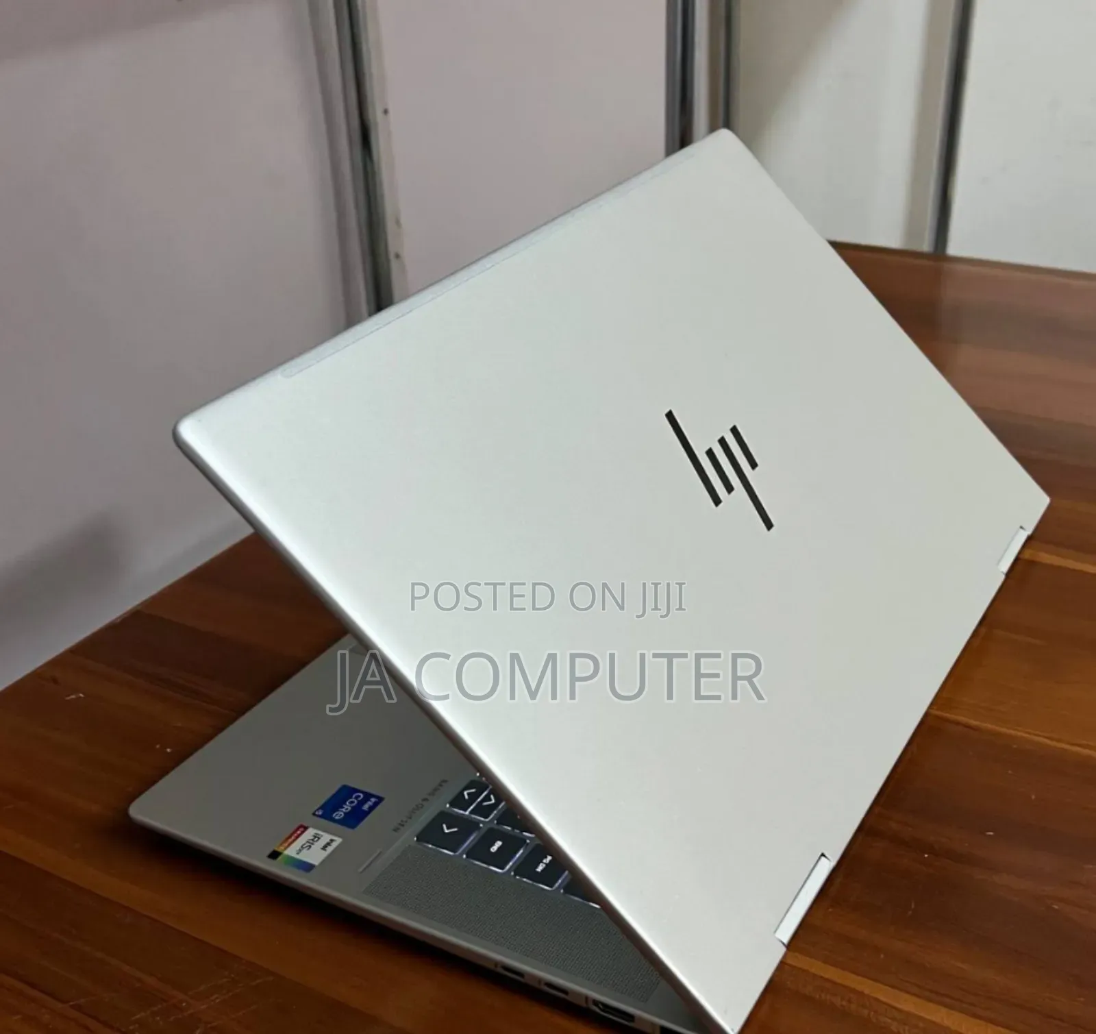 New Laptop HP Envy X360 8GB Intel Core I5 SSD 512GB