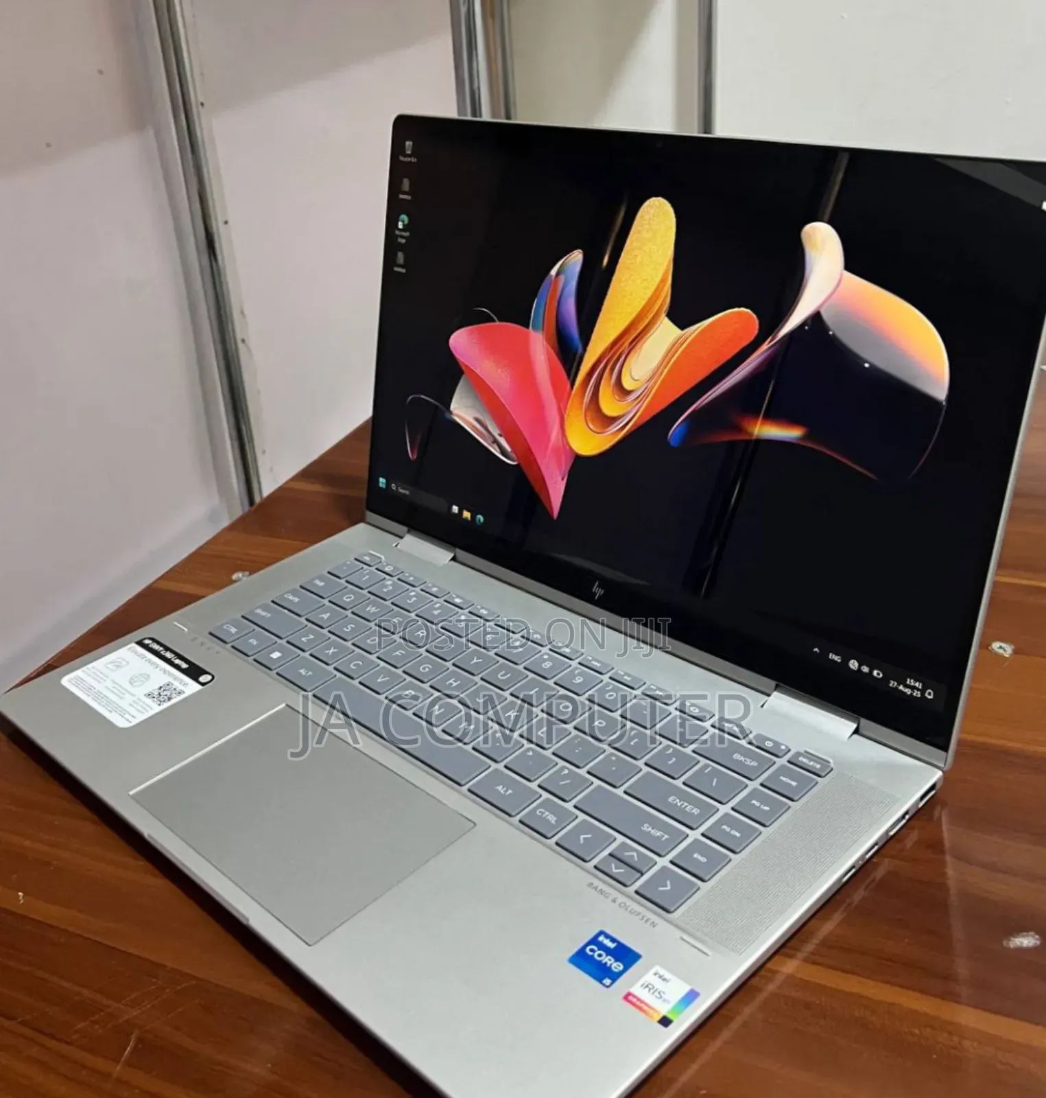 New Laptop HP Envy X360 8GB Intel Core I5 SSD 512GB