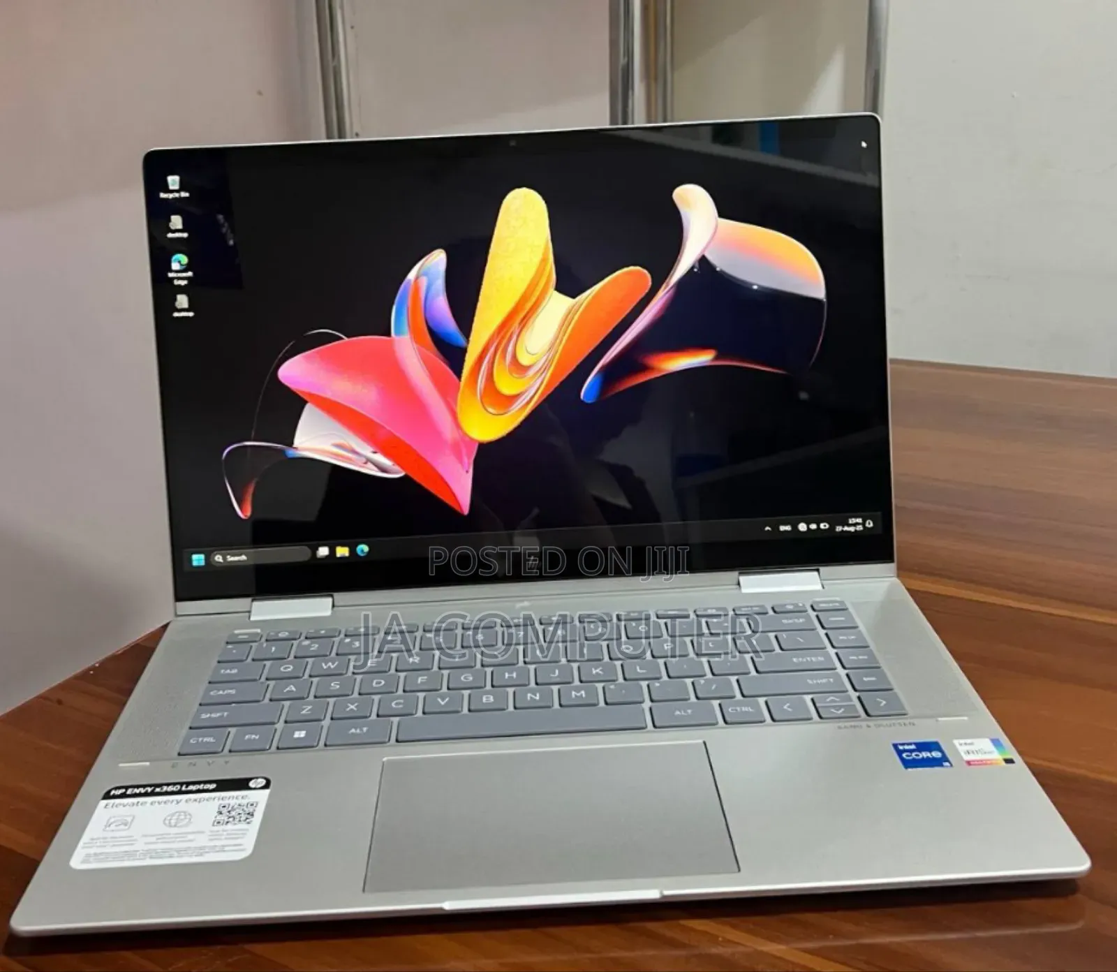 New Laptop HP Envy X360 8GB Intel Core I5 SSD 512GB