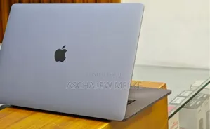 Photo - New Laptop Apple MacBook Pro 2019 32GB Intel Core I9 SSD 512GB