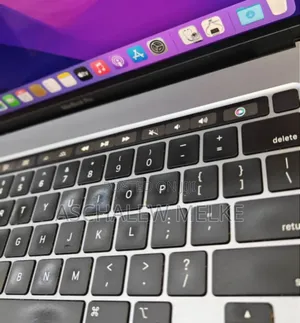 New Laptop Apple MacBook Pro 2019 32GB Intel Core I9 SSD 512GB