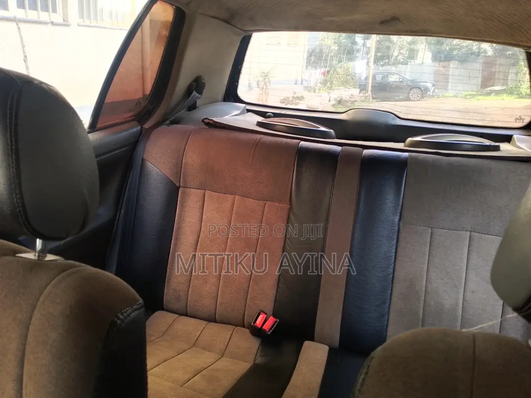 Volkswagen Polo Berline 1997 Black