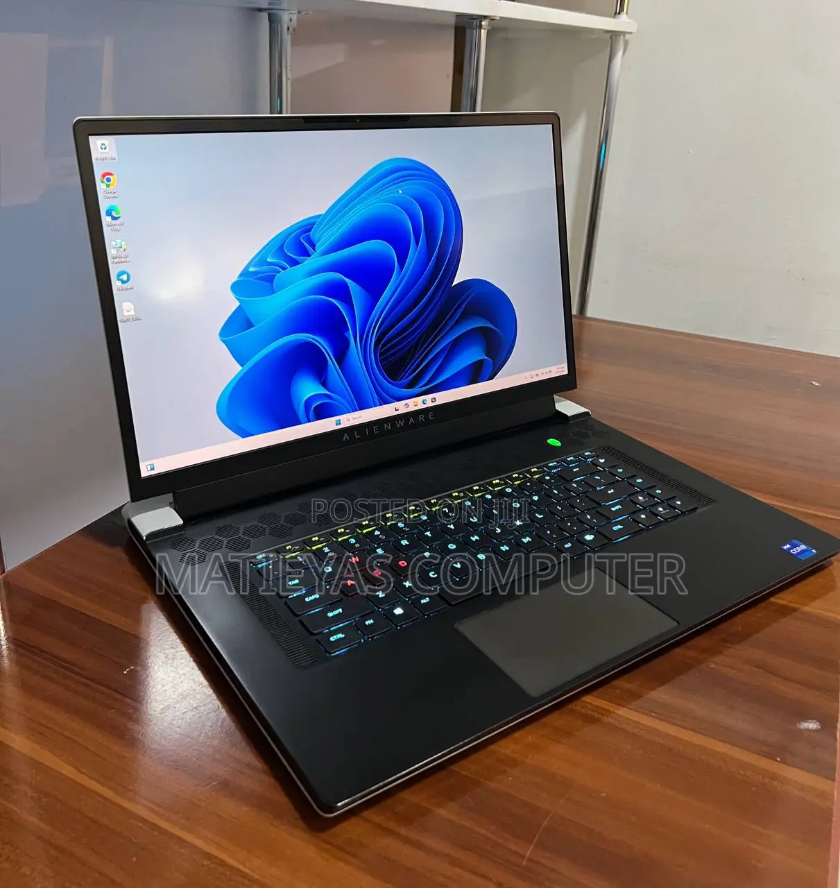 New Laptop Alienware M17x R2 16GB Intel Core I7 SSD 512GB