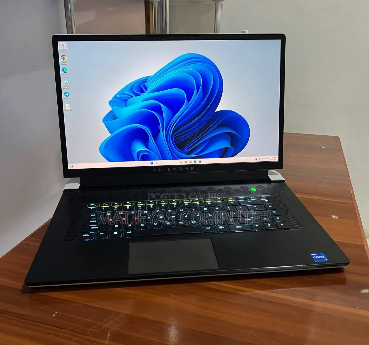 New Laptop Alienware M17x R2 16GB Intel Core I7 SSD 512GB