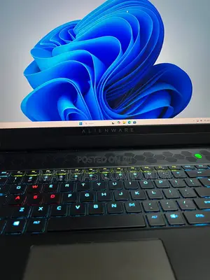 New Laptop Alienware M17x R2 16GB Intel Core I7 SSD 512GB