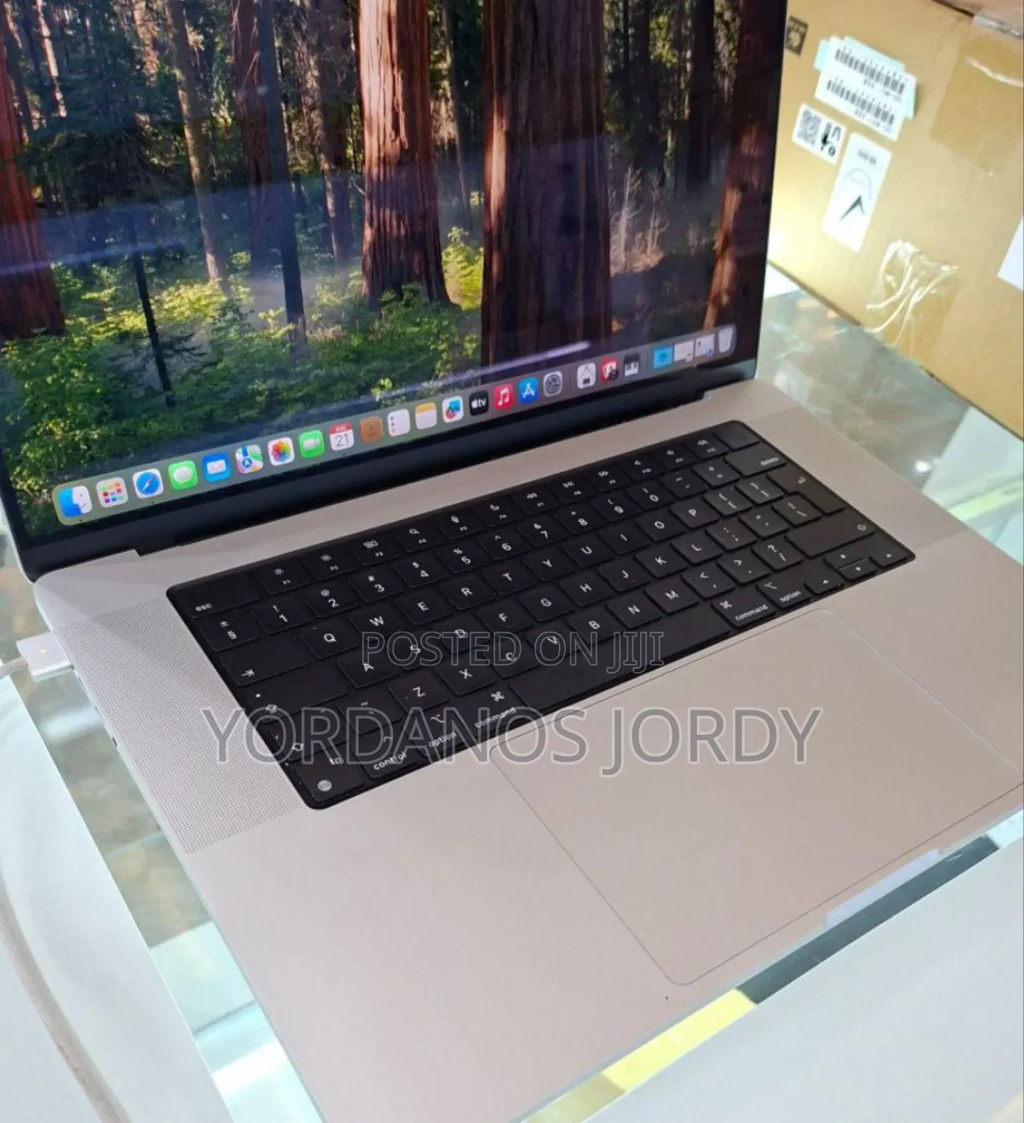 New Laptop Apple MacBook Pro M1 16GB Apple M1 Pro SSD 1T