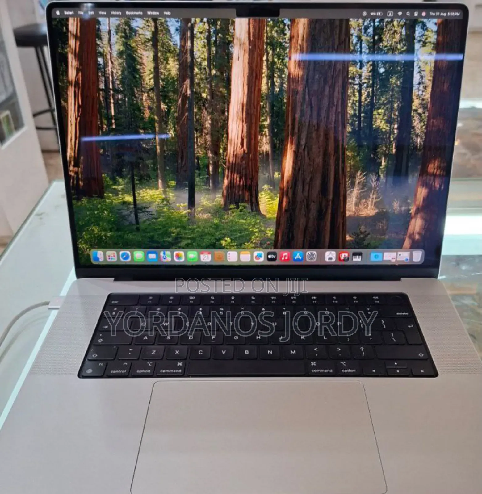 New Laptop Apple MacBook Pro M1 16GB Apple M1 Pro SSD 1T