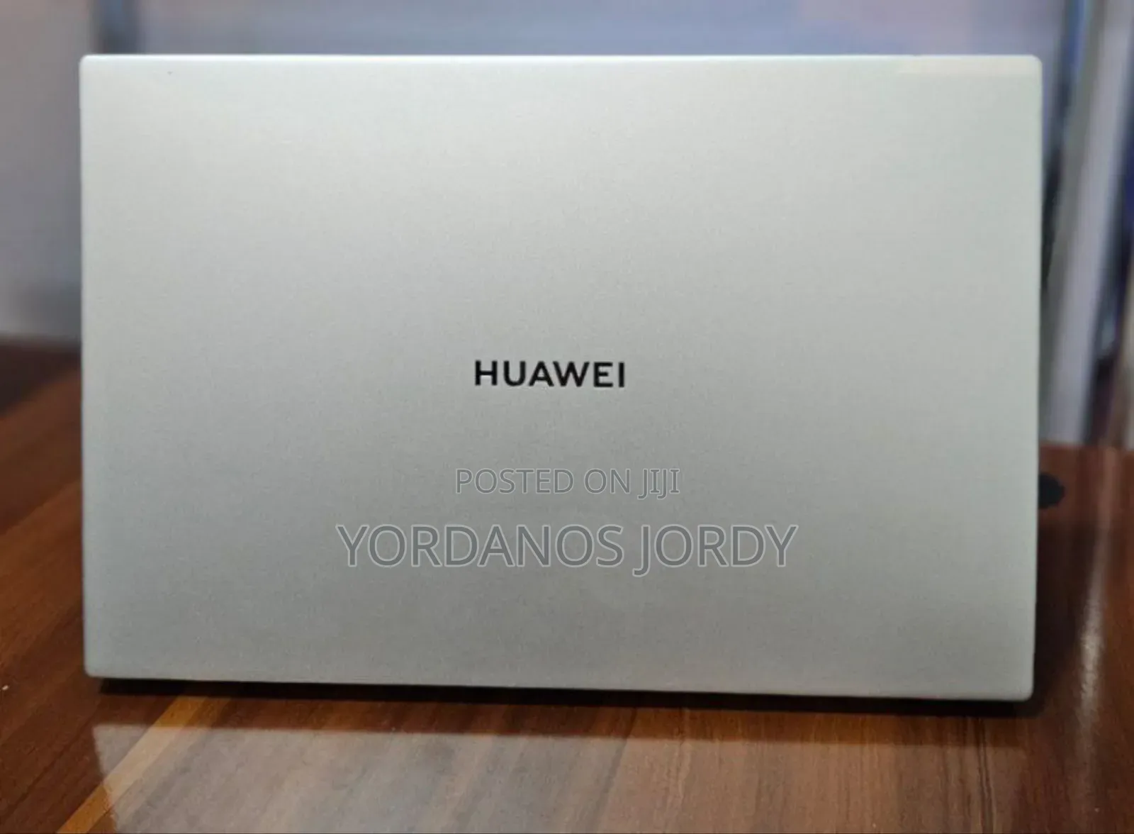 New Laptop Huawei Matebook D 15 8GB Intel Core I5 SSD 512GB