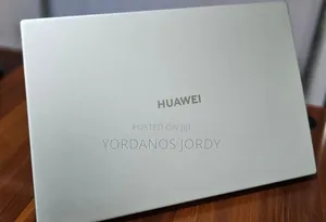 New Laptop Huawei Matebook D 15 8GB Intel Core I5 SSD 512GB