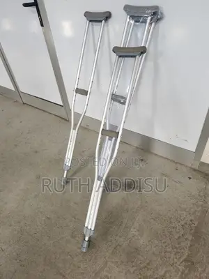 Photo - Crutches雝你axillary Crutches肺病crutches乏味crutches鵝肝crutches次會crutches