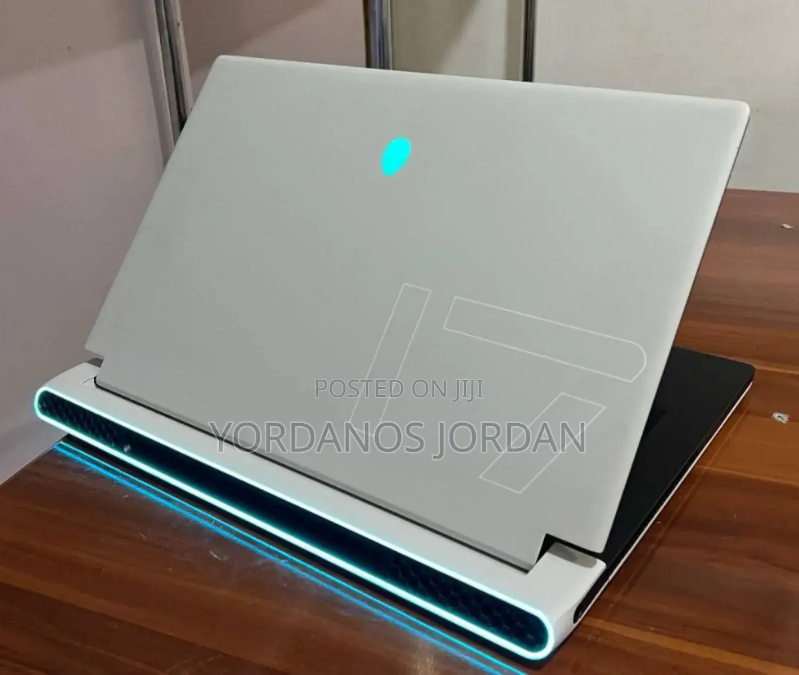 New Laptop Alienware M17x R2 16GB Intel Core I7 SSD 512GB