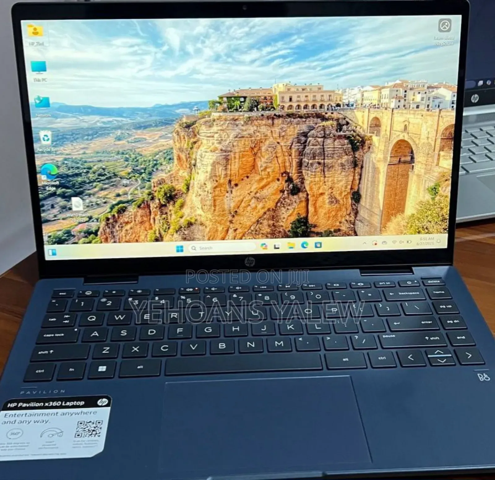 New Laptop HP Pavilion X360 8GB Intel Core I3 SSD 256GB