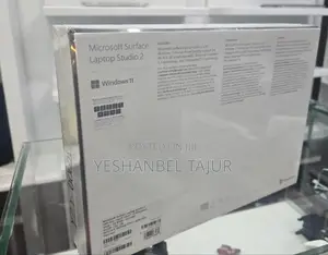 New Laptop Microsoft Surface 2 16GB Intel Core i7 SSD 512GB