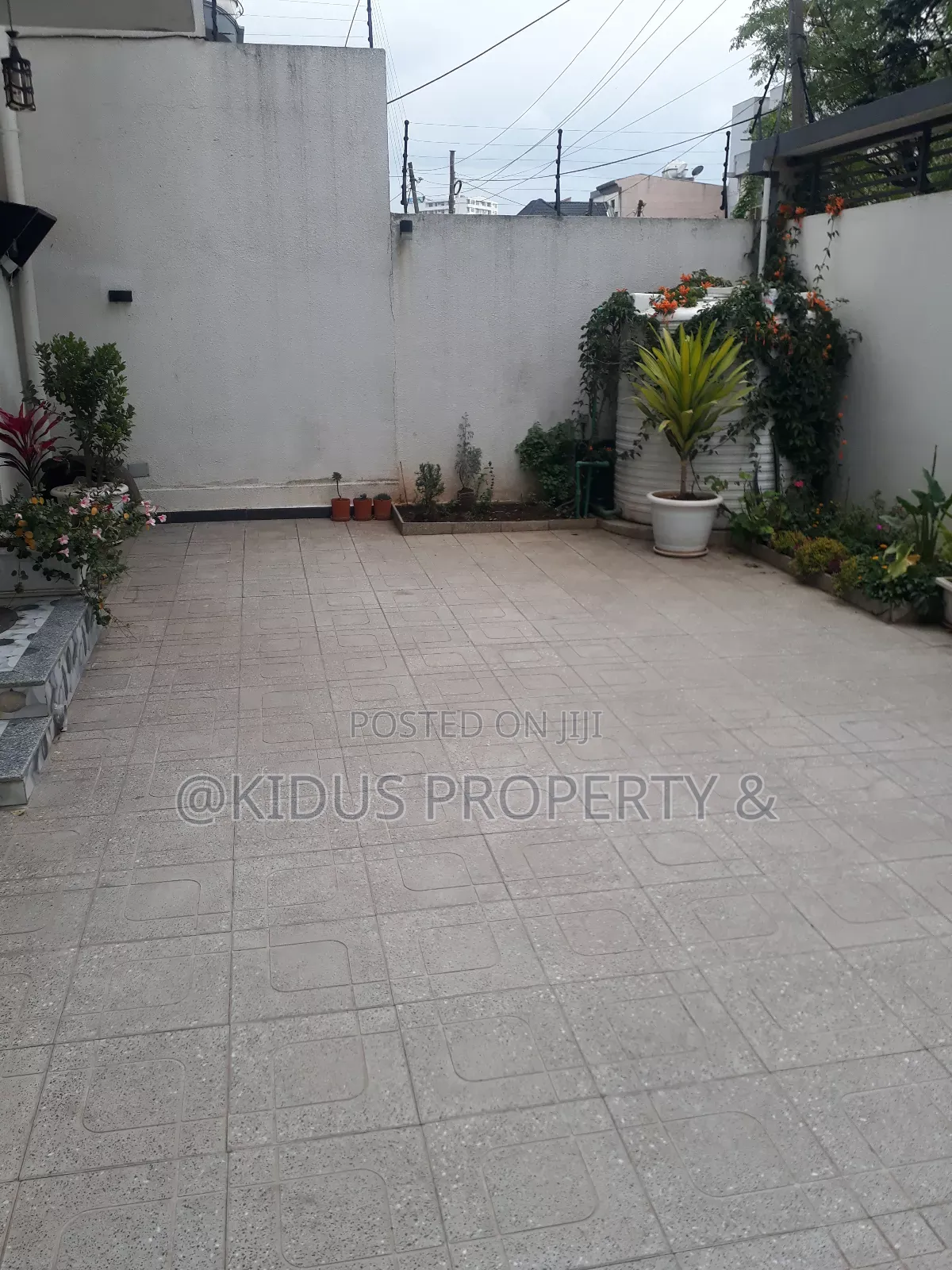 3bdrm Apartment in Nasswe Realstate, Nifas Silk-Lafto for rent