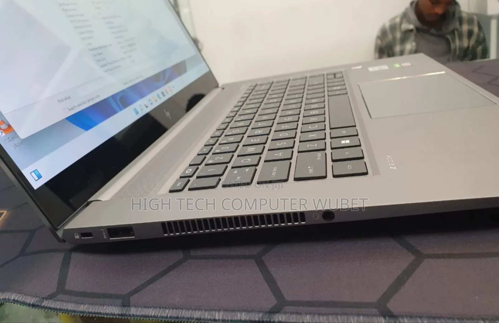 New Laptop HP ZBook Fury 17 G7 16GB Intel Core I7 SSD 512GB