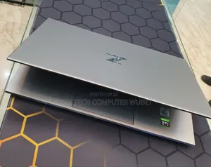 New Laptop HP ZBook Fury 17 G7 16GB Intel Core I7 SSD 512GB