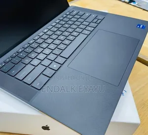 New Laptop Dell Precision 15 3520 32GB Intel Core I9 SSD 1T