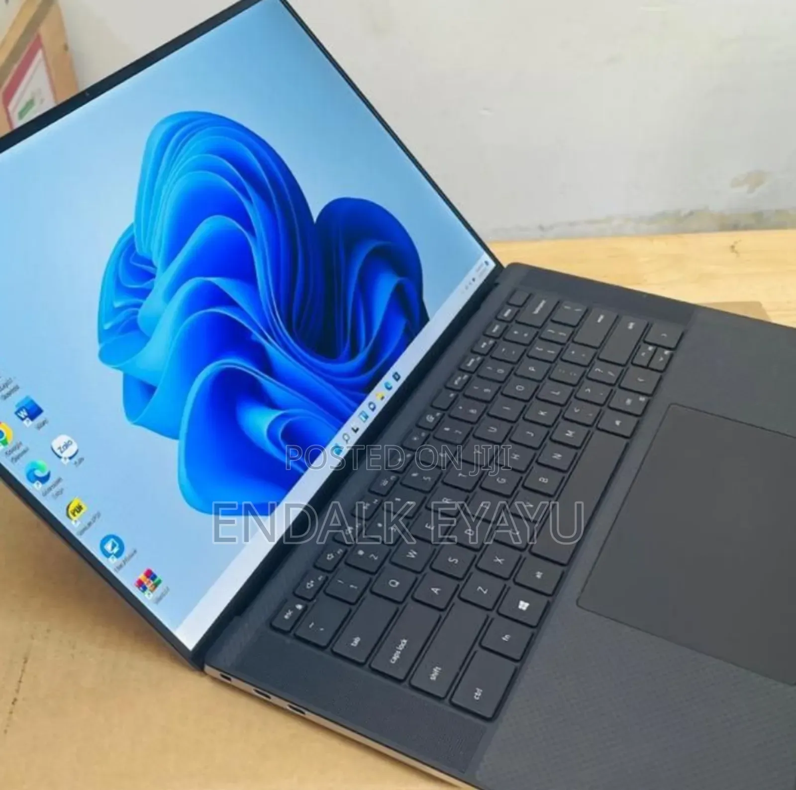 New Laptop Dell Precision 15 3520 32GB Intel Core I9 SSD 1T