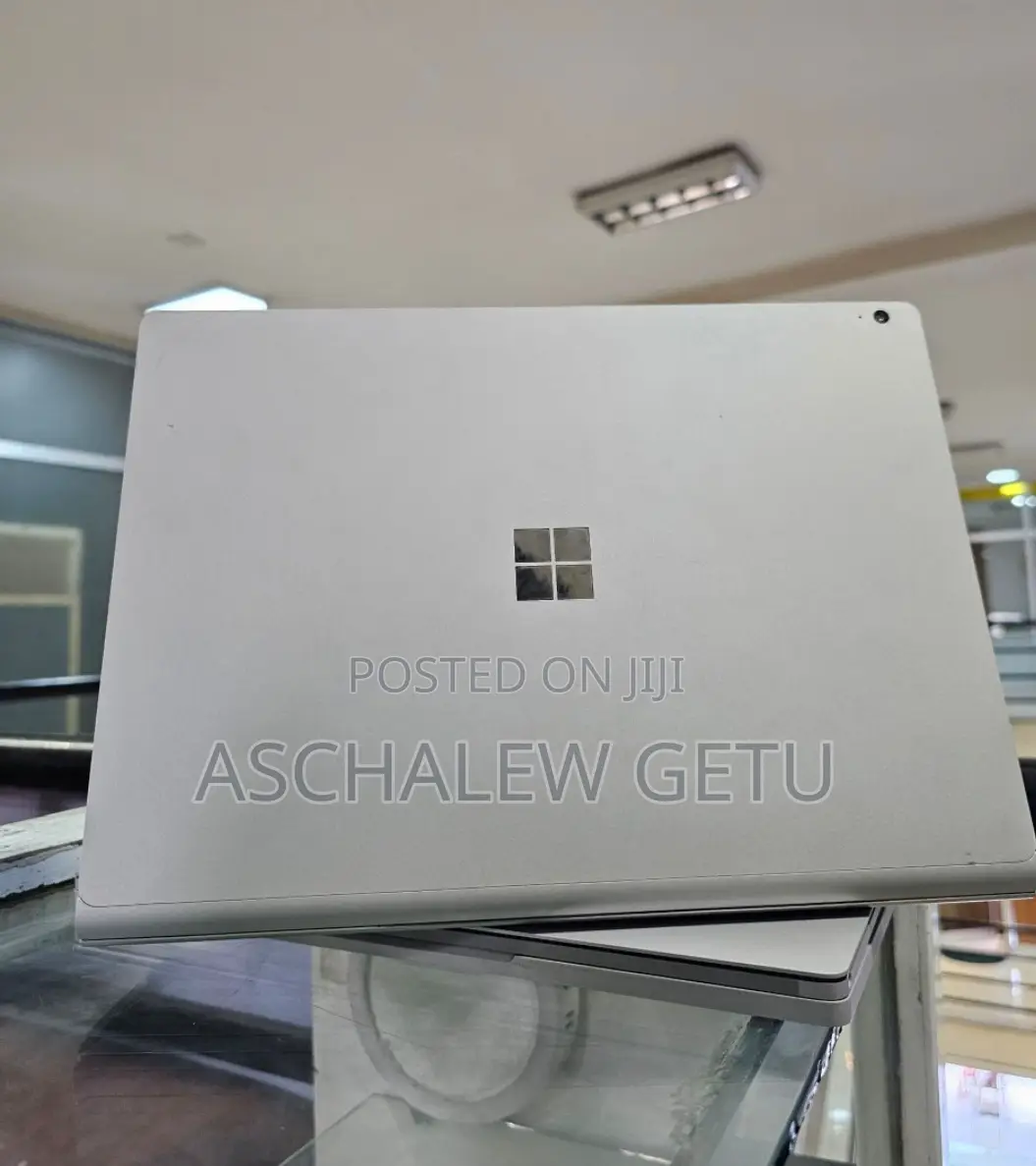 New Laptop Microsoft Surface 16GB Intel Core I7 SSD 256GB