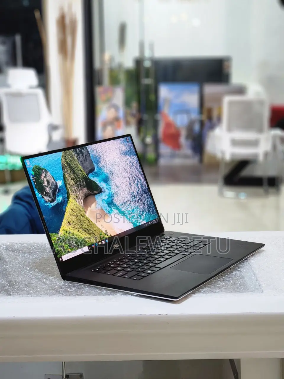 New Laptop Dell XPS 15 16GB Intel Core I7 SSD 512GB