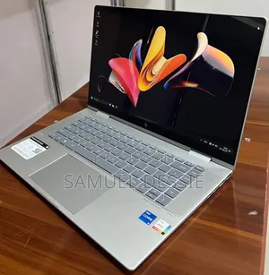 New Laptop HP Envy X360 8GB Intel Core I5 SSD 512GB