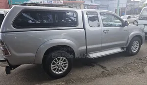 Toyota Hilux 2015 Silver