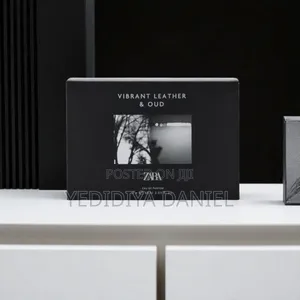 Photo - Zara Vibrant Leather Oud Eau De Parfum