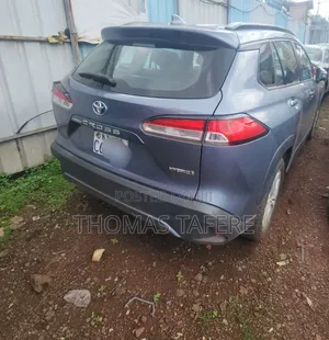 Toyota Corolla Cross Hybrid 2024 Blue
