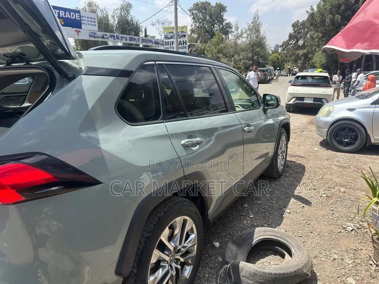 Toyota RAV4 Limited 2021 Beige