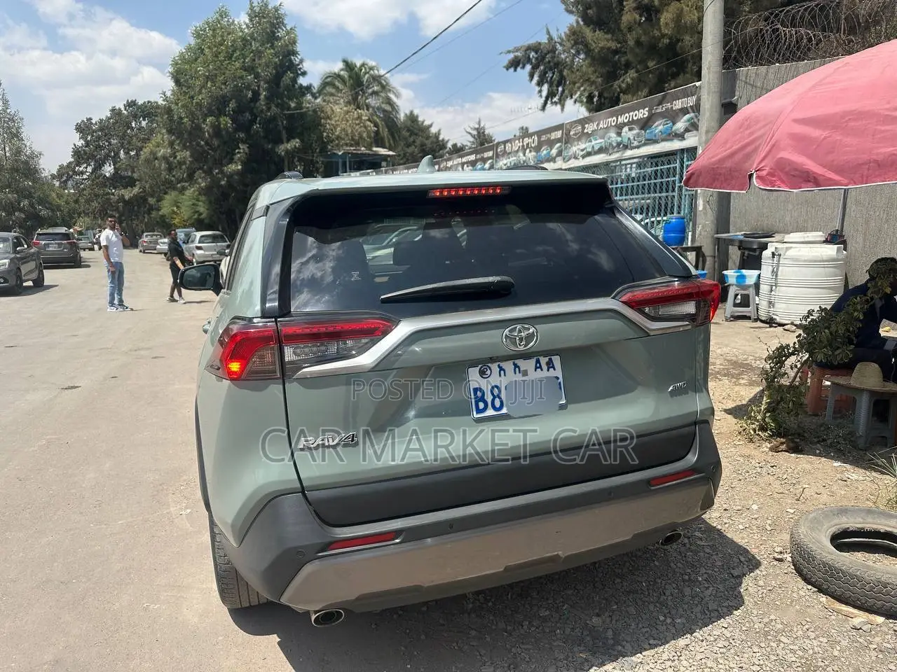 Toyota RAV4 Limited 2021 Beige