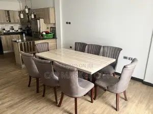 Danning Table