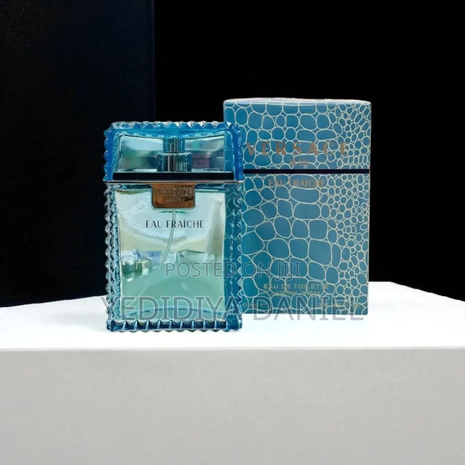 Versace Man Eau Fraîche Eau De Toilette Spray.