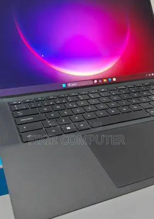 New Laptop Dell XPS 13 32GB Intel Core I9 SSD 512GB