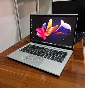 New Laptop HP EliteBook 830 G8 16GB AMD Ryzen 5 SSD 512GB