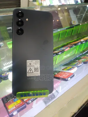 Photo - New Samsung Galaxy A16 128 GB Black