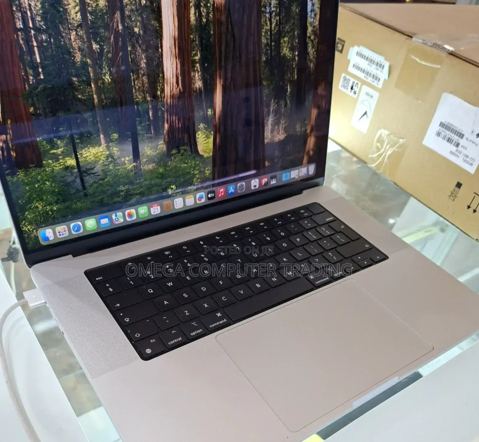 New Laptop Apple MacBook Pro 2021 M1 16GB Apple M1 SSD 1T