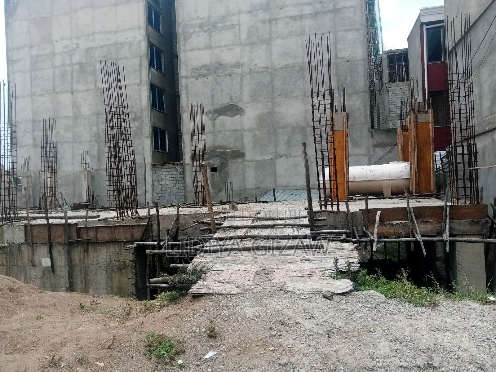 1bdrm Apartment in Akaky Kaliti for sale