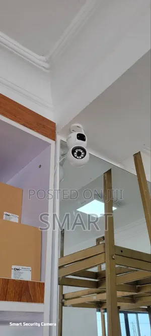 Photo - Stiller 2 Lense ያለው ባንዴ 2 ቦታ መቆጣጠር የሚችል