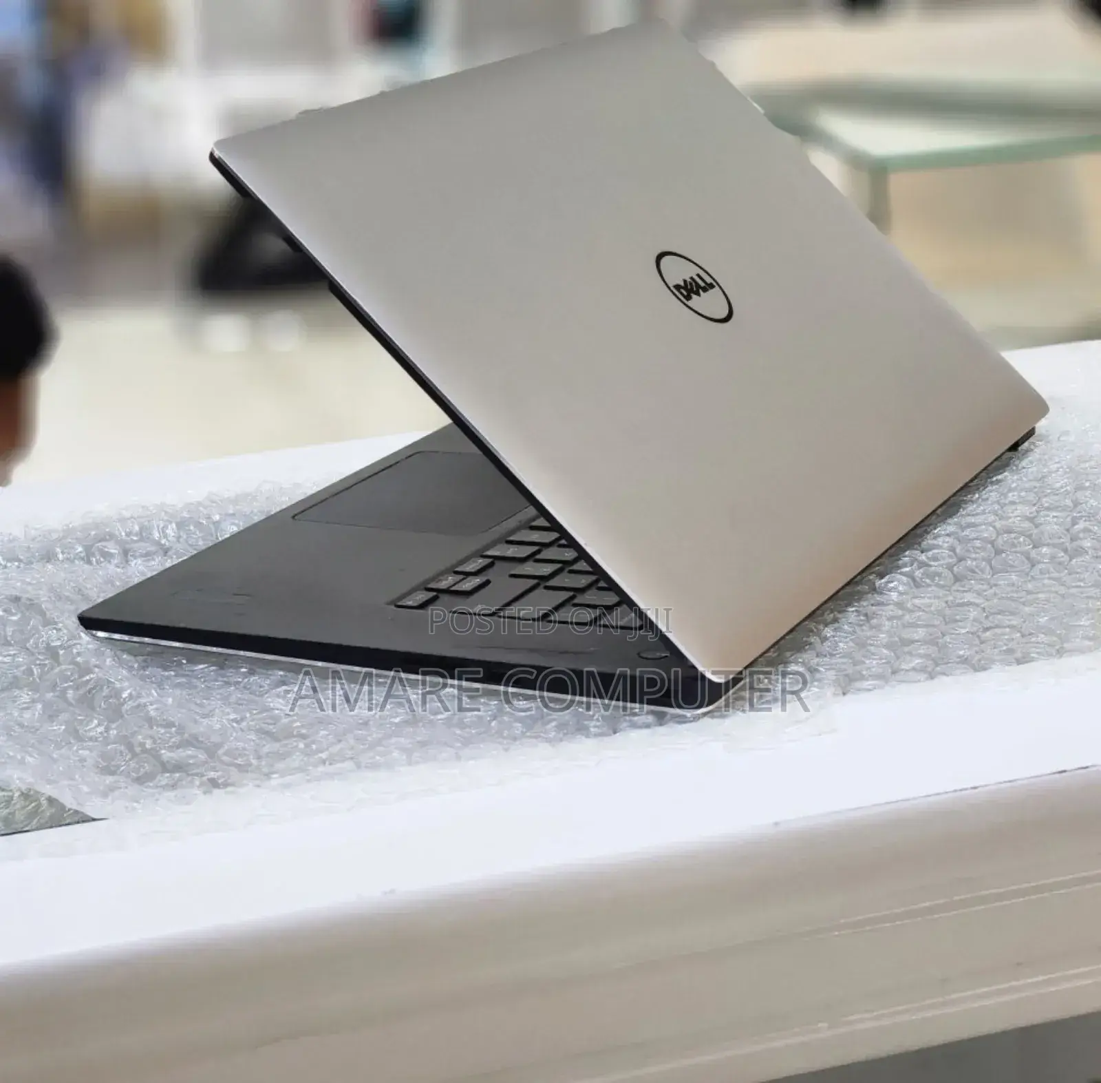 New Laptop Dell XPS 15 16GB Intel Core I7 SSD 512GB