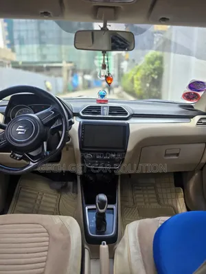 Photo - Suzuki Dzire 2022 Silver