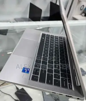 New Laptop HP EliteBook 840 G8 16GB Intel Core I7 SSD 512GB
