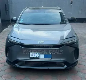 Photo - Toyota bZ4X 2022 Silver