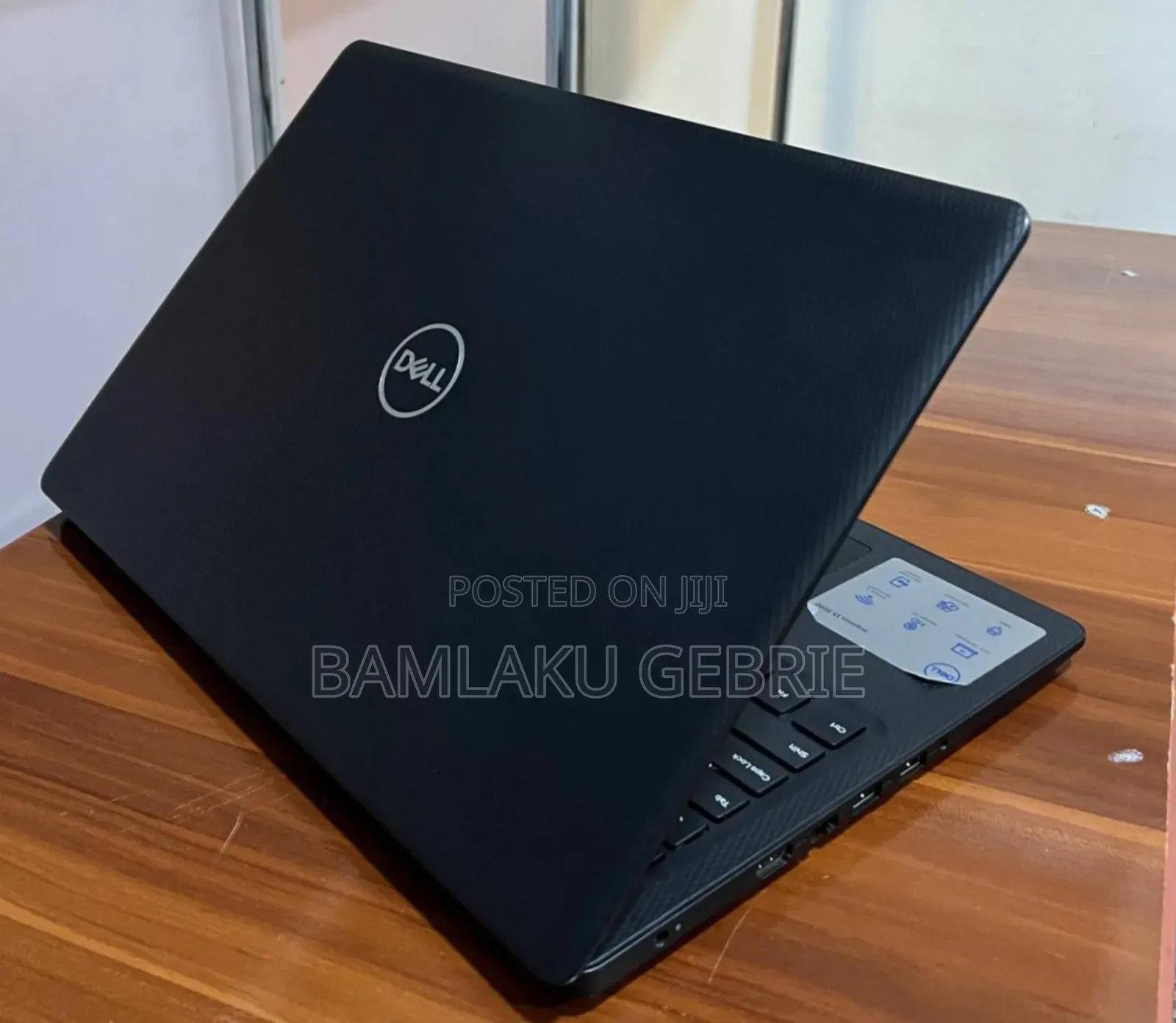 New Laptop Dell Inspiron 15 8GB Intel Core I5 SSD 1T