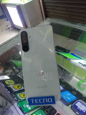 Photo - New Samsung Galaxy M16 128 GB Orange