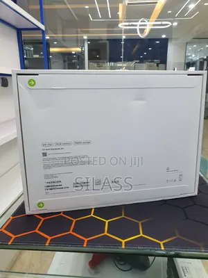 Photo - New Laptop Apple MacBook Air 2025 M4 13-Inch 16GB Apple M4 SSD 256GB