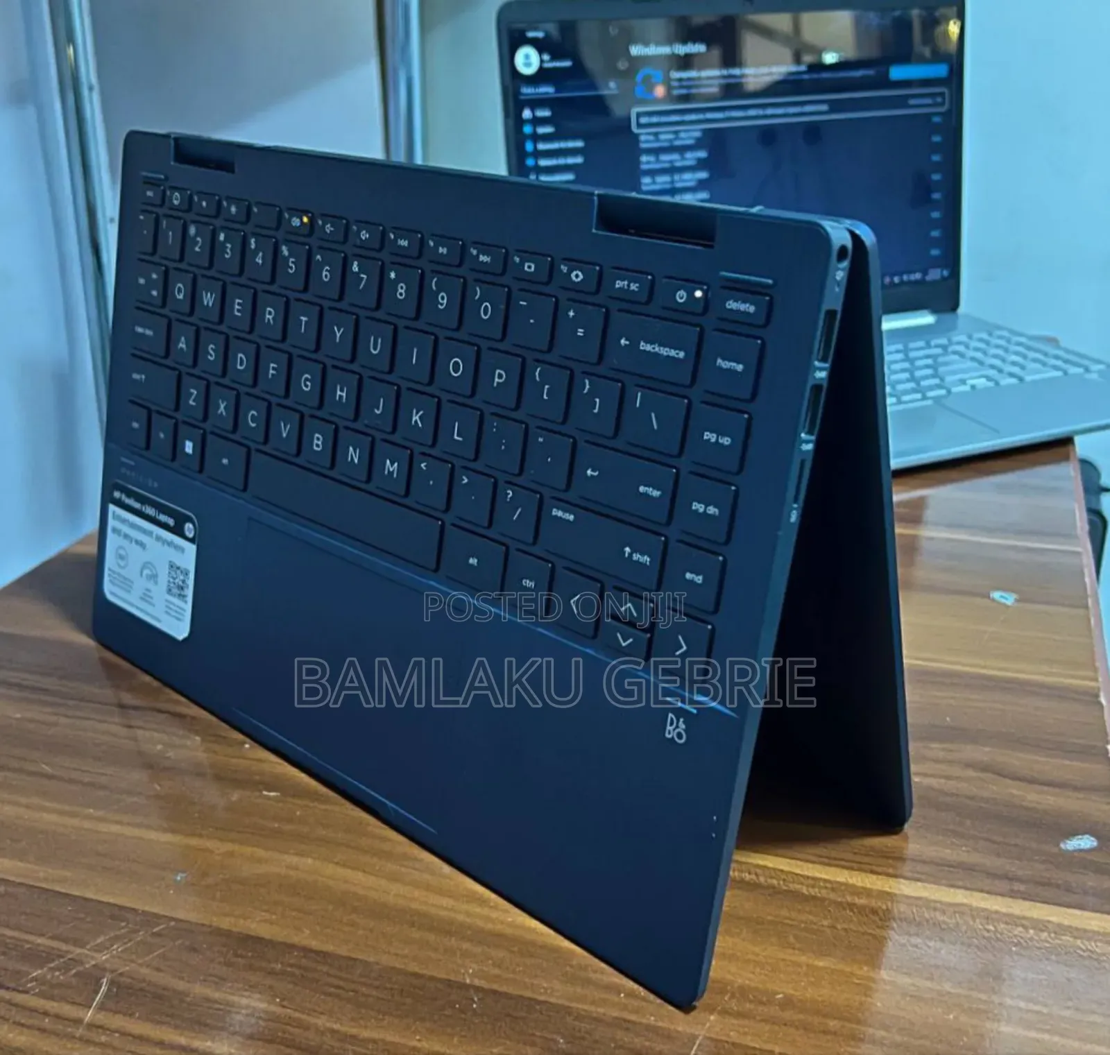 New Laptop HP Pavilion X360 8GB Intel Core I3 SSD 256GB