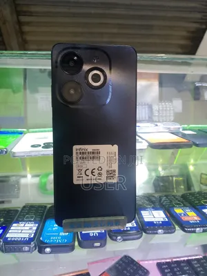 New Infinix Smart 8 64 GB Black