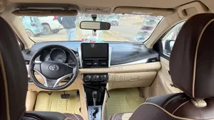 Toyota Yaris 2016 Gray