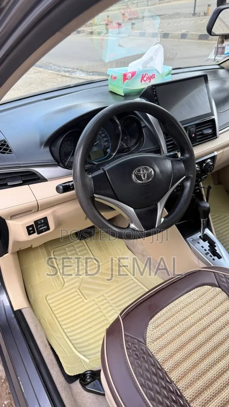 Toyota Yaris 2016 Gray